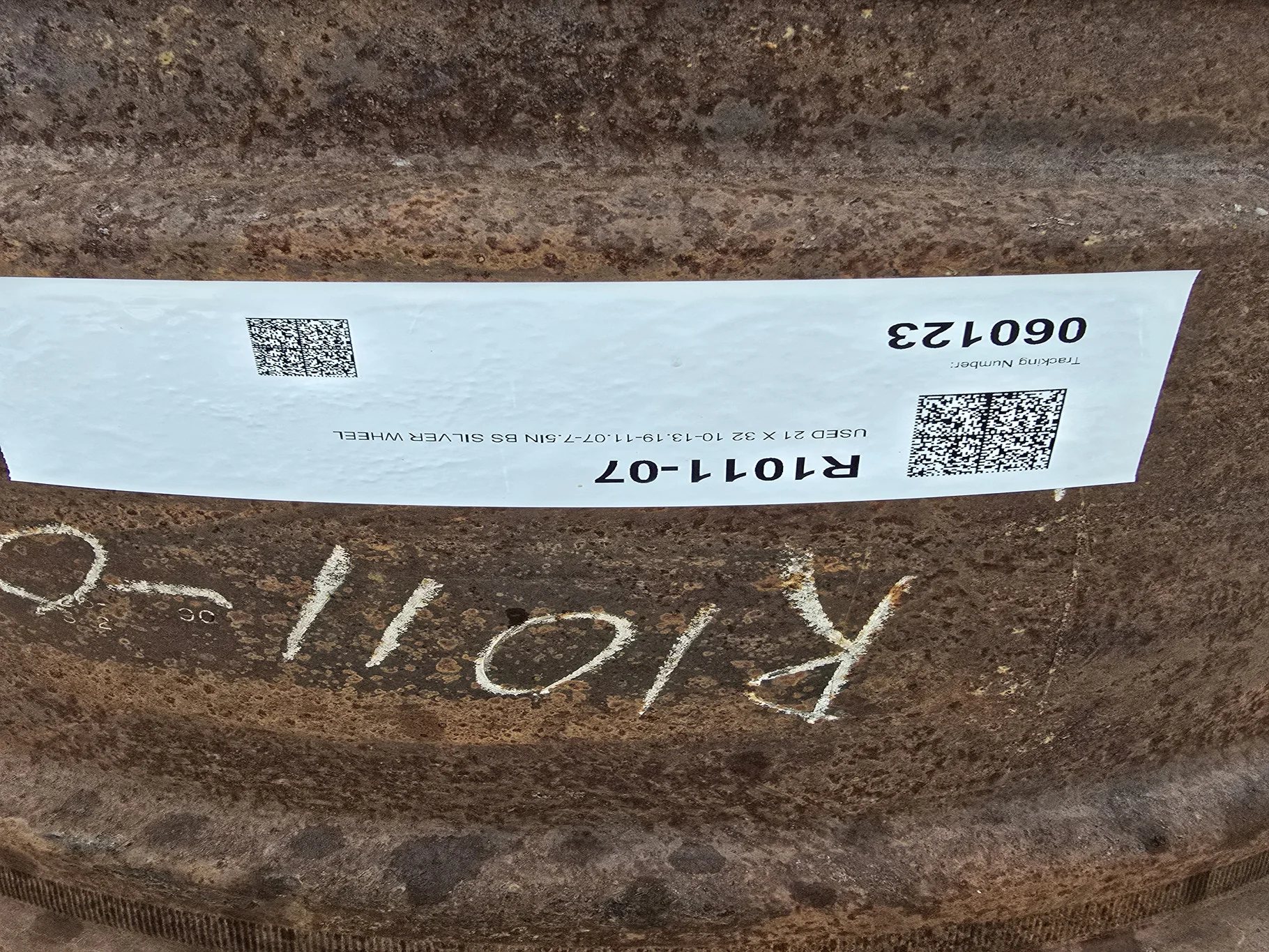USED 21 X 32 10-13.19-11.07-7.5IN BS SILVER WHEEL