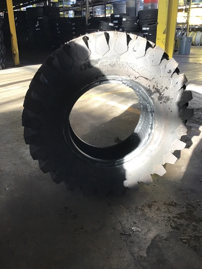 Take-Off 12.5-80 6ply Goodyear Contractor-T TL I-3 95-100% image 3