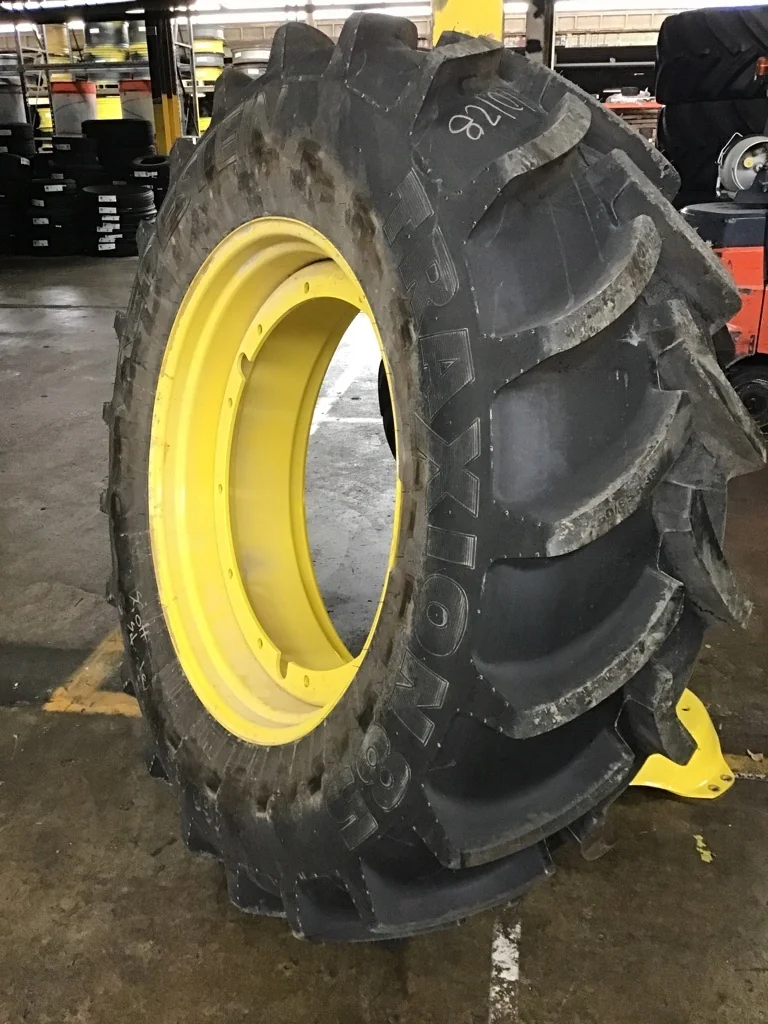 Take-Off 460/85R38 149A8 Vredenstein Traxion 85 TL R-1W 95-100% on 16 X 38 12-32.047-30.078 image 2
