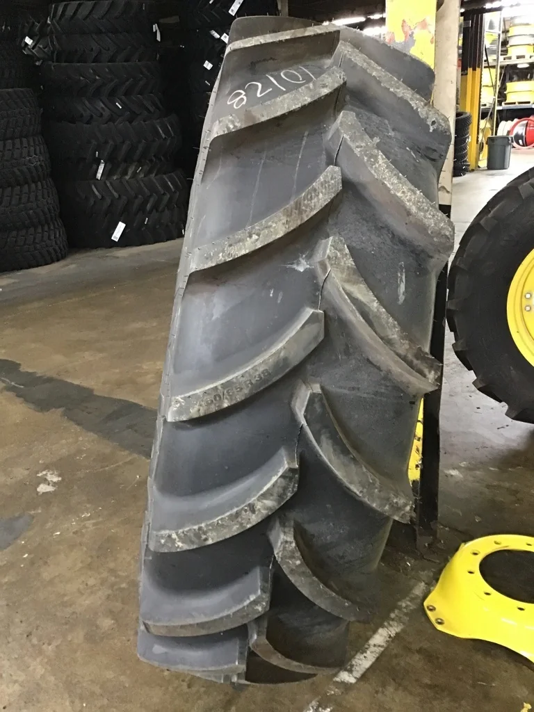 Take-Off 460/85R38 149A8 Vredenstein Traxion 85 TL R-1W 95-100% on 16 X 38 12-32.047-30.078 image 3