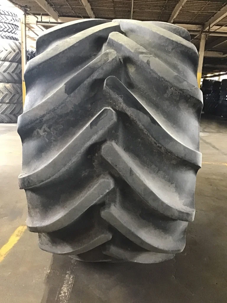 Used LSW1250/35R46 195B Goodyear Custom Flo Grip TL R-2 80-85% on 44 X 46 20-13.19-11.07 Combine image 3