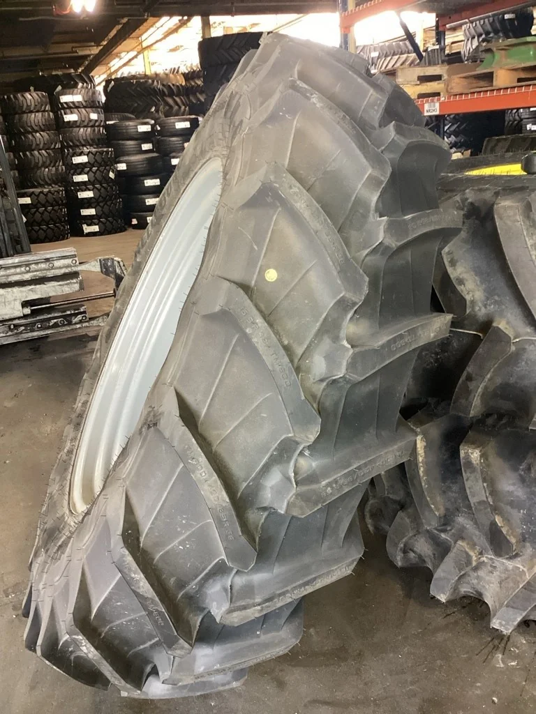Take-Off 420/85R38 144A8 Trelleborg TM600 TL R-1W 95-100% On 14 x 38 (8-8-5.875) 4/2 Rail/Disc image 3