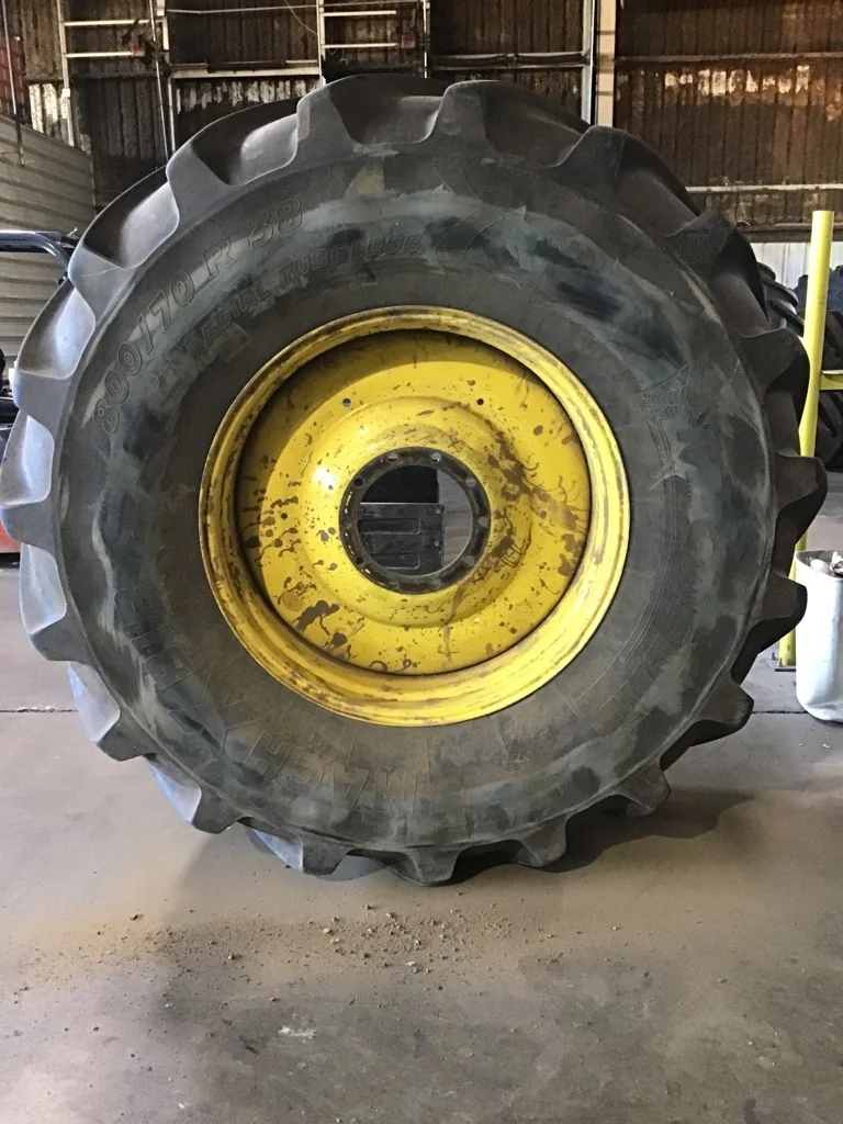 Used 800/70R38 173A8 Michelin MachXbib TL R-1W 75-80% on 27 X 38 10-13.19-11.07