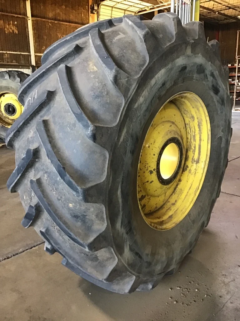 Used 800/70R38 173A8 Michelin MachXbib TL R-1W 75-80% on 27 X 38 10-13.19-11.07 image 2