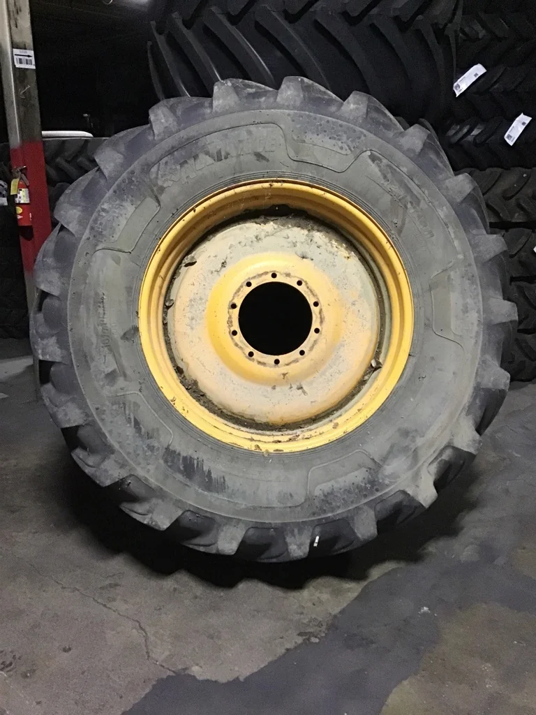 Used 710/70R42 173D Alliance Agristar II TL R-1W 80-85% on 23 X 42 10-14.57-12.42 Hagie Orange