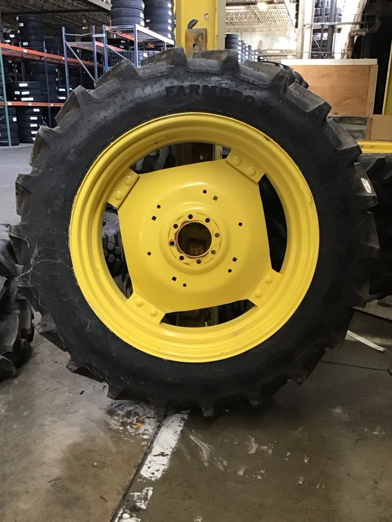 Take-Off 400/75R38 134A8 Alliance Farm Pro II TL R-1W 95-100% on 14 X 38 8-8-6 GKN Waffle 2 Bolt
