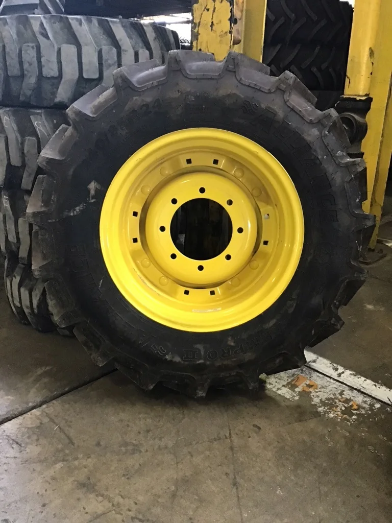 Take-Off 340/85R24 125A8 Alliance Farm Pro II TL R-1W 95-100% on 12 X 24 8-10.82-8.78 Waffle 2 Bolt