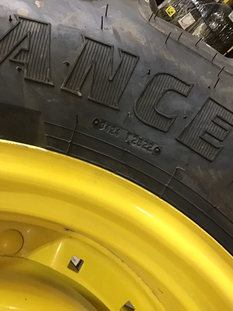 Take-Off 340/85R24 125A8 Alliance Farm Pro II TL R-1W 95-100% on 12 X 24 8-10.82-8.78 Waffle 2 Bolt image 2