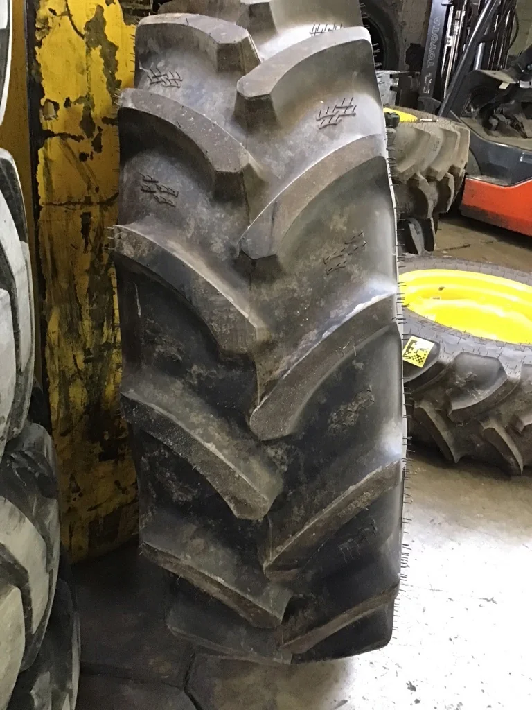 Take-Off 340/85R24 125A8 Alliance Farm Pro II TL R-1W 95-100% on 12 X 24 8-10.82-8.78 Waffle 2 Bolt image 3