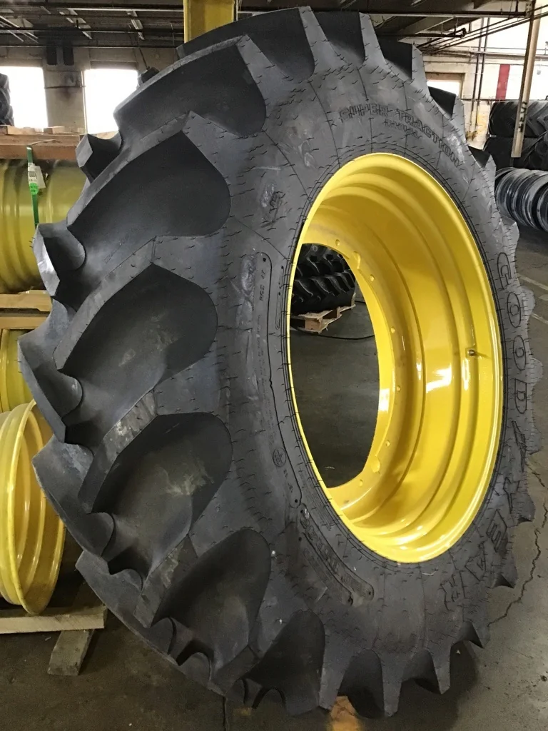 Take-Off 520/85R42 157A8 Goodyear Super Traction Radial TL R-1W 95-100% on 18 X 42 12-32.047-30.078 image 2