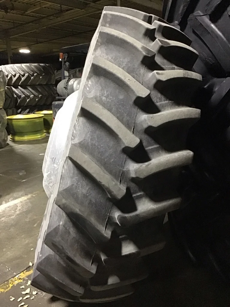 Used IF520/85R42 169B Firestone Deep Tread 23 Degree TL R-1W 90-95% on 18 X 42 20-13.19-11.07 Dolly image 3