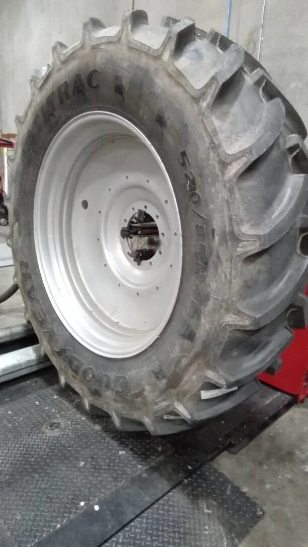 Take-Off 520/85R46 158D Goodyear Optitrac TL R-1W 95-100% on 16 X 46 10-13.19-11.07 Titan Dual image 2