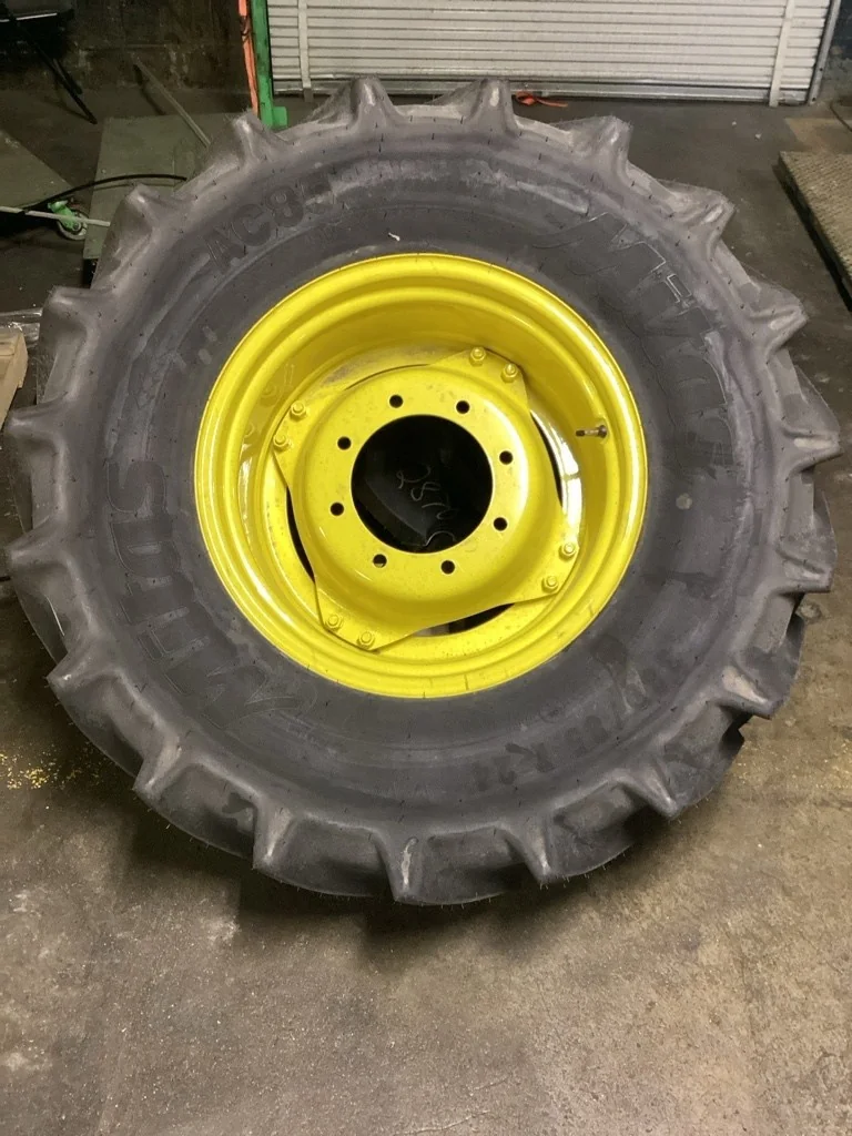 Take-Off 380/85R24 131A8 Mitas AC85 TL R-1W 95-100% On 12 x 24 (8-10.82-8.78) Moveero 4/2 Rail/Disc
