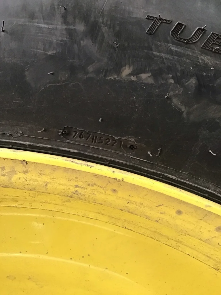 Used VF320/105R46 172D Alliance AgriFlex+ TL R-1W 85-90% on 10 X 46 10-14.57-12.42 Bubble Disc image 5