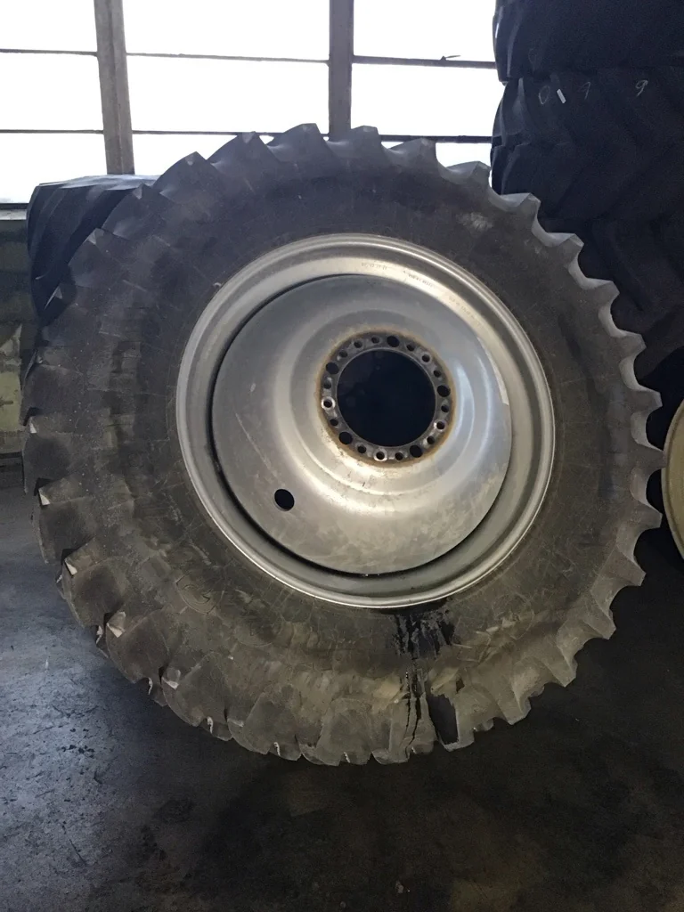 Take-Off 520/85R42 157B Firestone RAT 23 Degree TL R-1 95-100% on 18 x 42 20-13.19-11.07 Dolly Dual