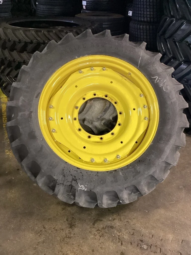 Take-Off IF380/80R38 149B Firestone RAT DT TL R-1W 95-100% On 12x38 Waffle 3 Bolt/Disc