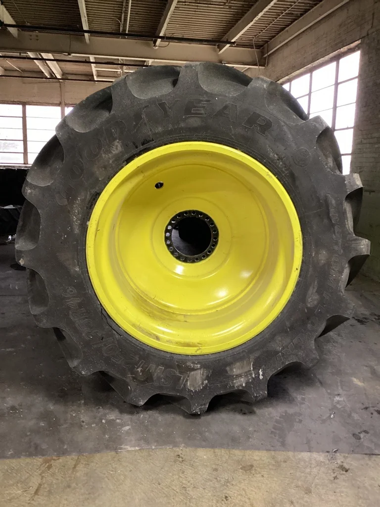 Take-Off  LSW1250/35R46 202B Goodyear Custom Flo Grip TL R-2 95-100% on 44 x 46 20-13.19-11.07