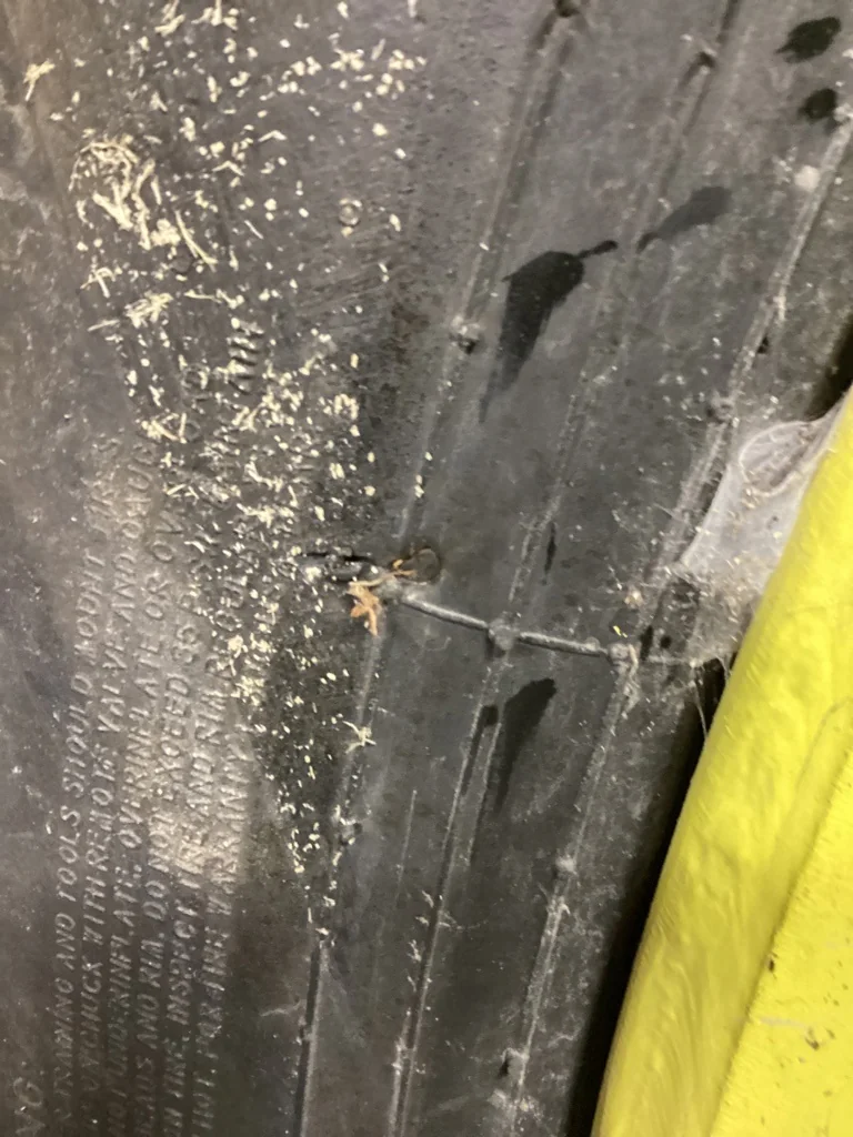 Take-Off  LSW1250/35R46 202B Goodyear Custom Flo Grip TL R-2 95-100% on 44 x 46 20-13.19-11.07 image 3
