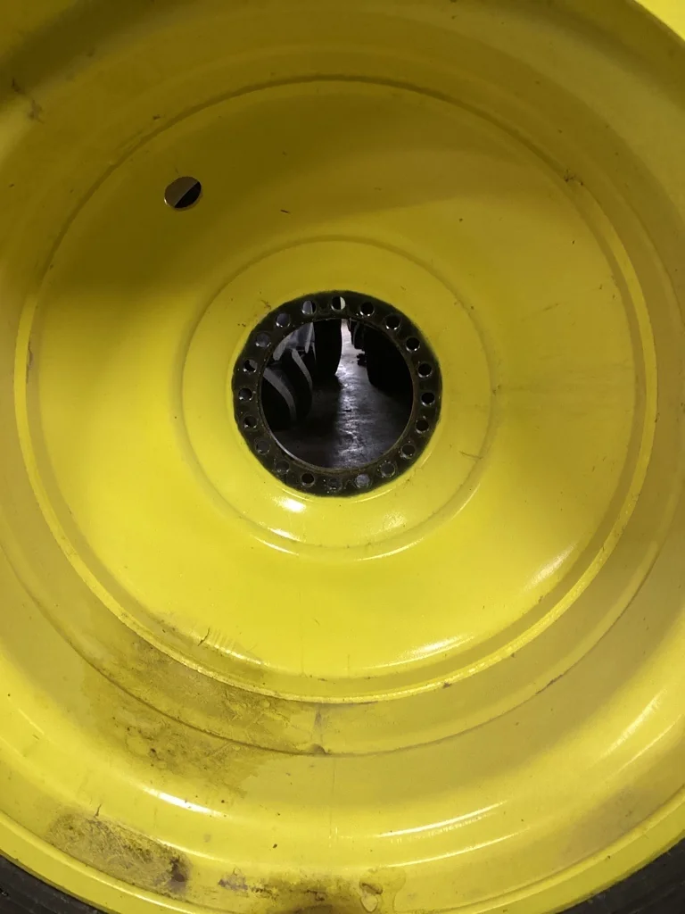 Take-Off  LSW1250/35R46 202B Goodyear Custom Flo Grip TL R-2 95-100% on 44 x 46 20-13.19-11.07 image 4