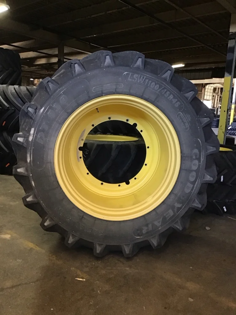 Used LSW 1100/45R46 181D Goodyear DT930 TL R-1W 55-60% on 38 x 46 12-32.047-30.078 R&R Yellow Wheel