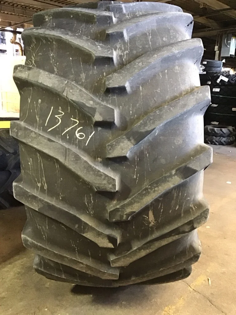 Used LSW 1100/45R46 181D Goodyear DT930 TL R-1W 55-60% on 38 x 46 12-32.047-30.078 R&R Yellow Wheel image 3