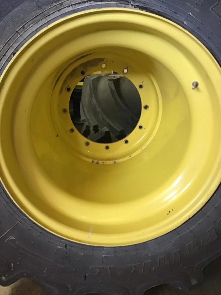 Used LSW 1000/45R32 184D Goodyear Optitrac TL R-1W 65-70% on 27 x 32 12-19.685-17.651 Solid Yellow image 2