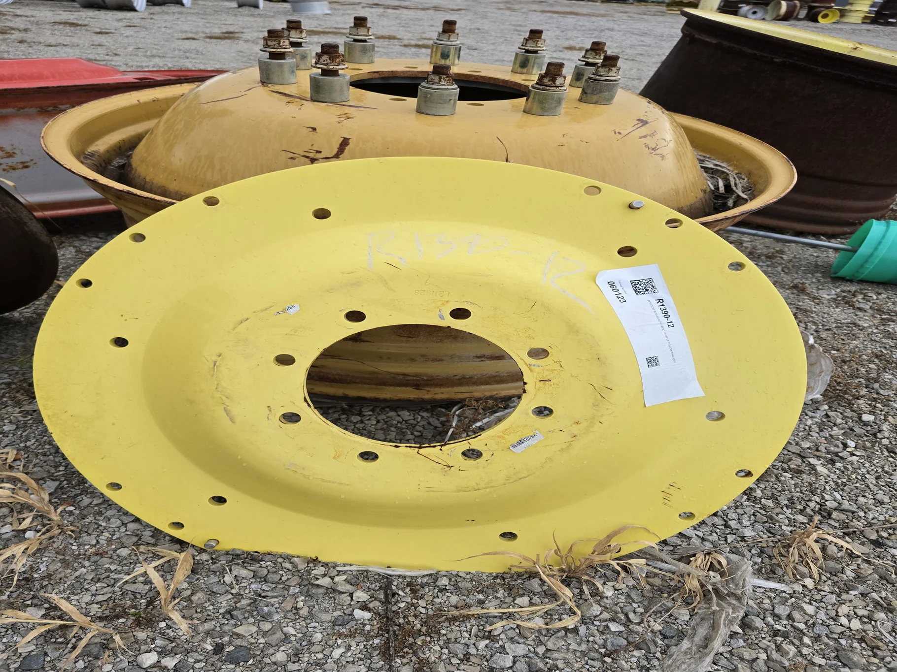 DISCS 38" 8-10.82-8.78 3 BOLT WAFFLE YELLOW TAKE-OFF image 2