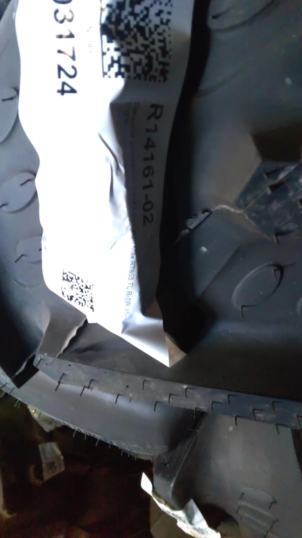 Take-Off 380/85R30 135A8 BKT Agri Max RT855 TL R-1W 95-100% image 2