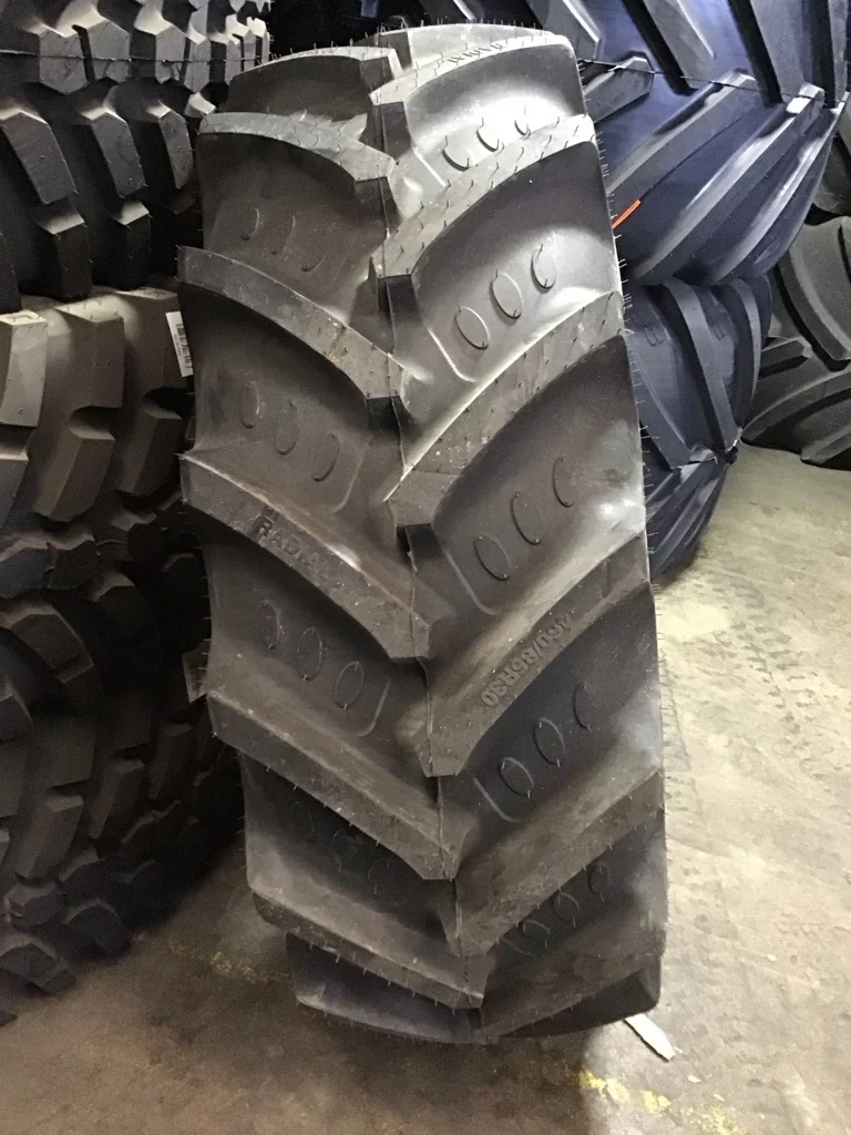 Take-Off 460/85R30 145A8 BKT Agri Max TL R-1W 95-100% on 15 x 30 8-8-6 4/2 Yellow Wheel (Assembly) image 3