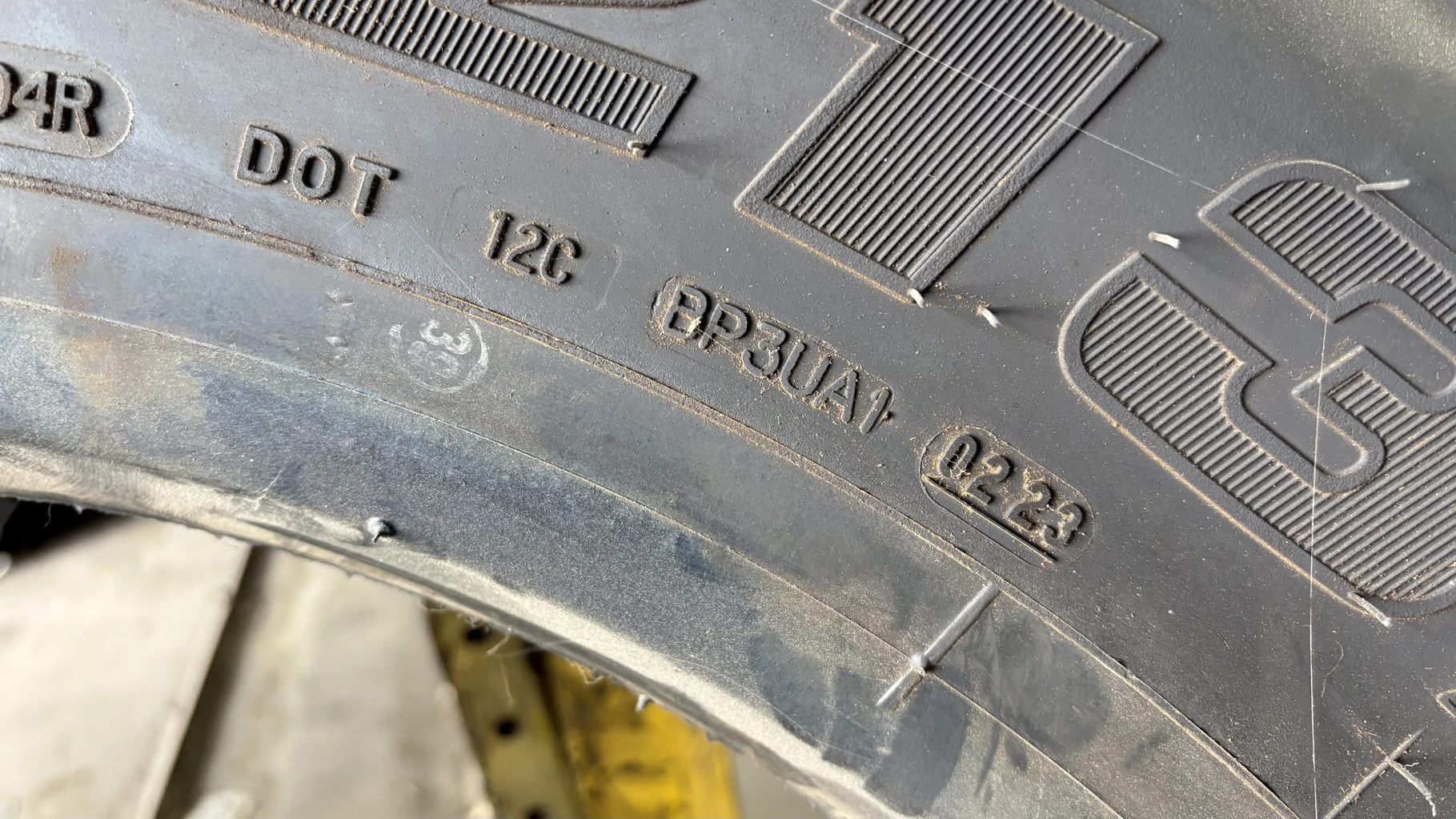 Take-Off 285/75R24.5 14 ply Bridgestone All-Position R-213 TL 95-100% image 8