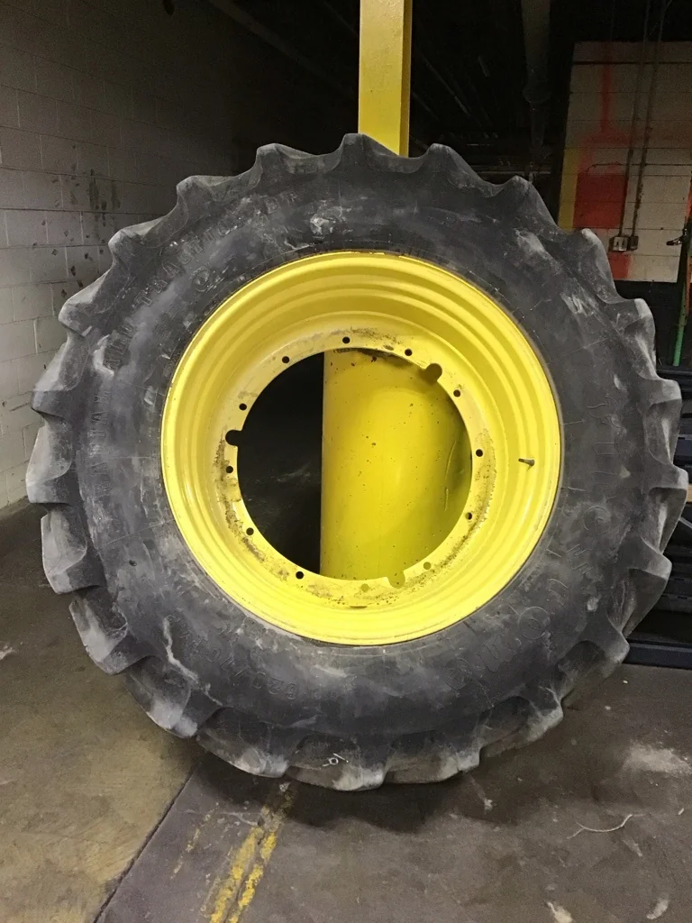 Used 620/70R42 160B Firestone Radial All Traction DT TL R-1W 65-70% on 20 x 42 12-32.047-30.078 R&R