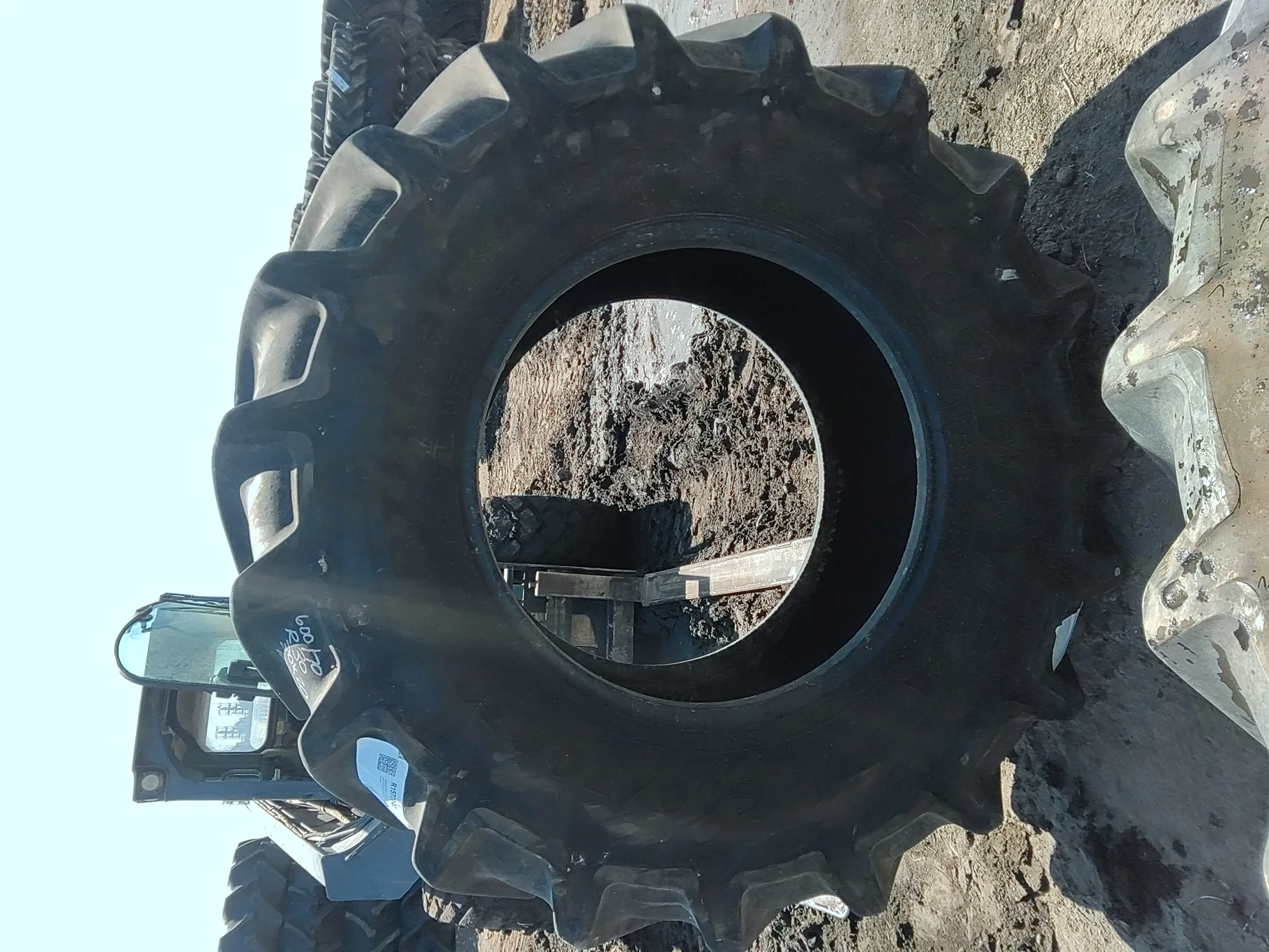 Used 600/70R30 152A8 Goodyear Optitrac DT824 TL R-1W 80-85% image 2