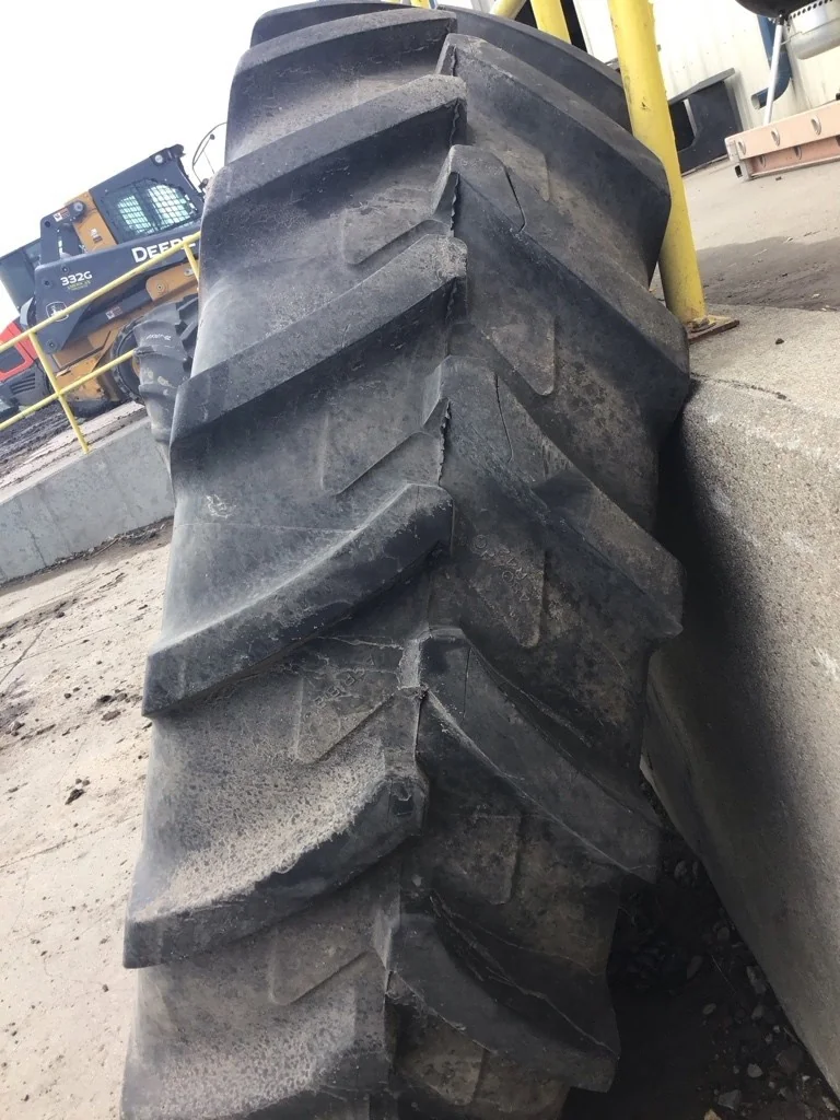 Used 480/80R42 156A8 Michelin Agribib TL R-1W 85-90% On 16 x 42 (8-10.82-8.78) R&R/Disc GKN image 2