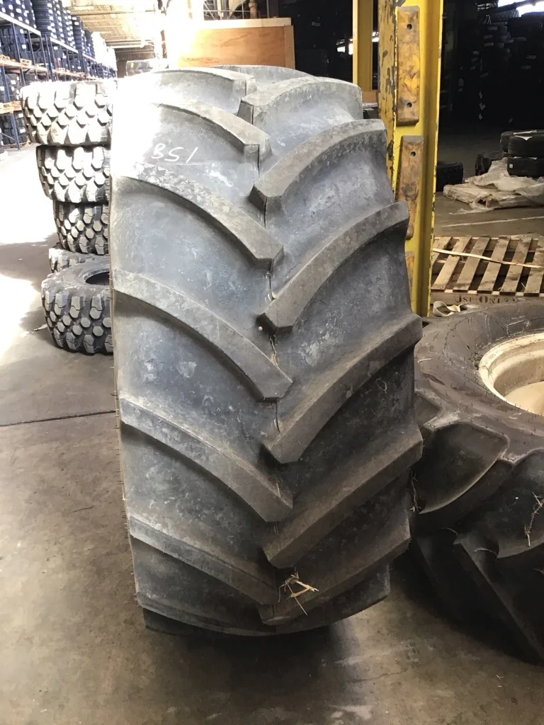Take-Off 600/65R28 156A8 Mitas AC65 TL R-1W 95-100% on 18 x 28 10-8.858-6.92 NH White Solid Wheel image 2