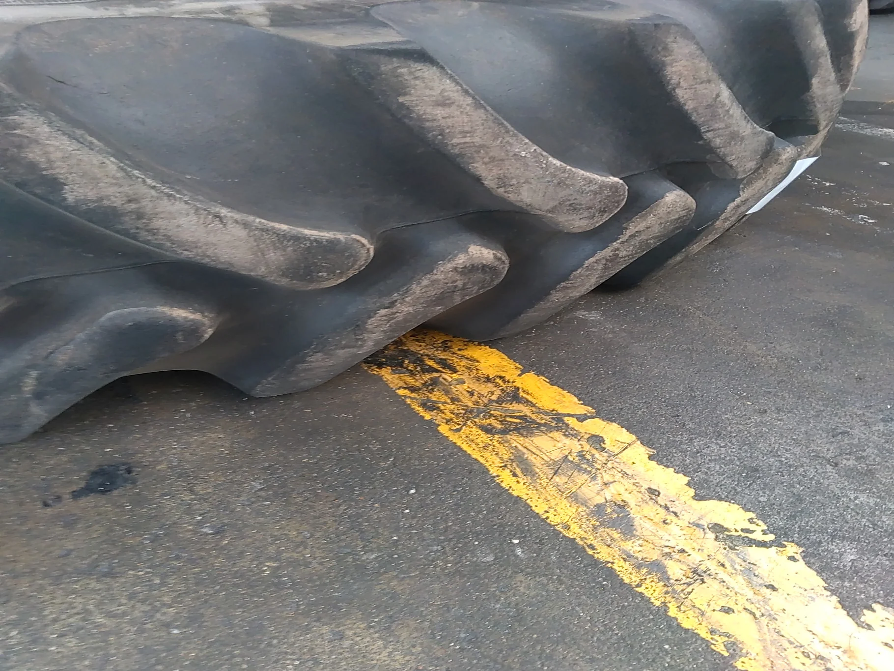 Used 380/90R54 152A8 Firestone Rad 9000 TL R-1W 70-75% image 3