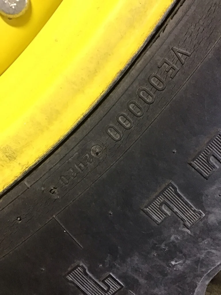 Used 380/80R38 142B Firestone RAD DT TL R-1W 75-80% on 12 x 38 12-16.732-14.620 Waffle 3 Bolt Yellow image 3