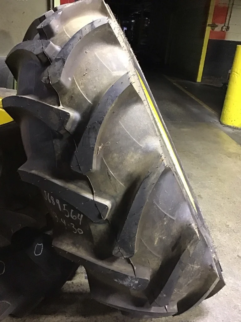 Take-Off 18.4-30/8 Galaxy Agritrac 2 TL R-1 95-100% on 15 x 30 8-8-6 GKN 4/2 Clamp Yellow Wheel image 2