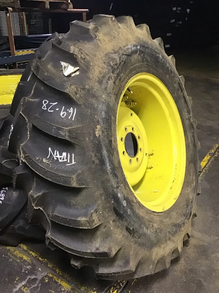 Take-Off 16.9-28/6 Titan Hi-Traction Lug TL R-1 95-100% on 15 x 28 8-8-6 WIL 4/2 Clamp Yellow Wheel image 2