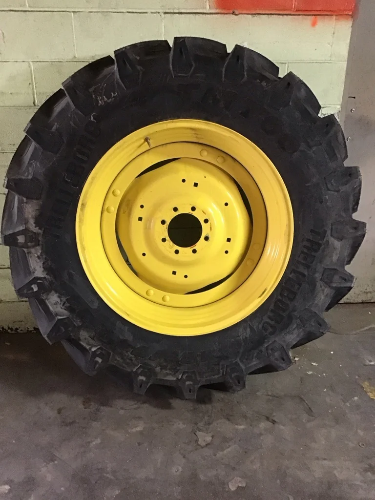 Take-Off 480/70R34 143A8 Trelleborg TM700 R-1W 95-100% 15 x 34 8-8-6 4/2 Yellow Rail Wheel w/ Disc