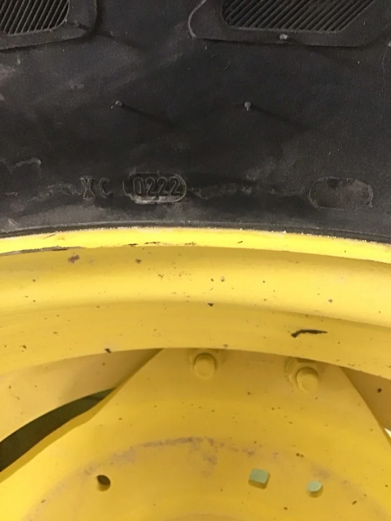 Take-Off 480/70R34 143A8 Trelleborg TM700 R-1W 95-100% 15 x 34 8-8-6 4/2 Yellow Rail Wheel w/ Disc image 4
