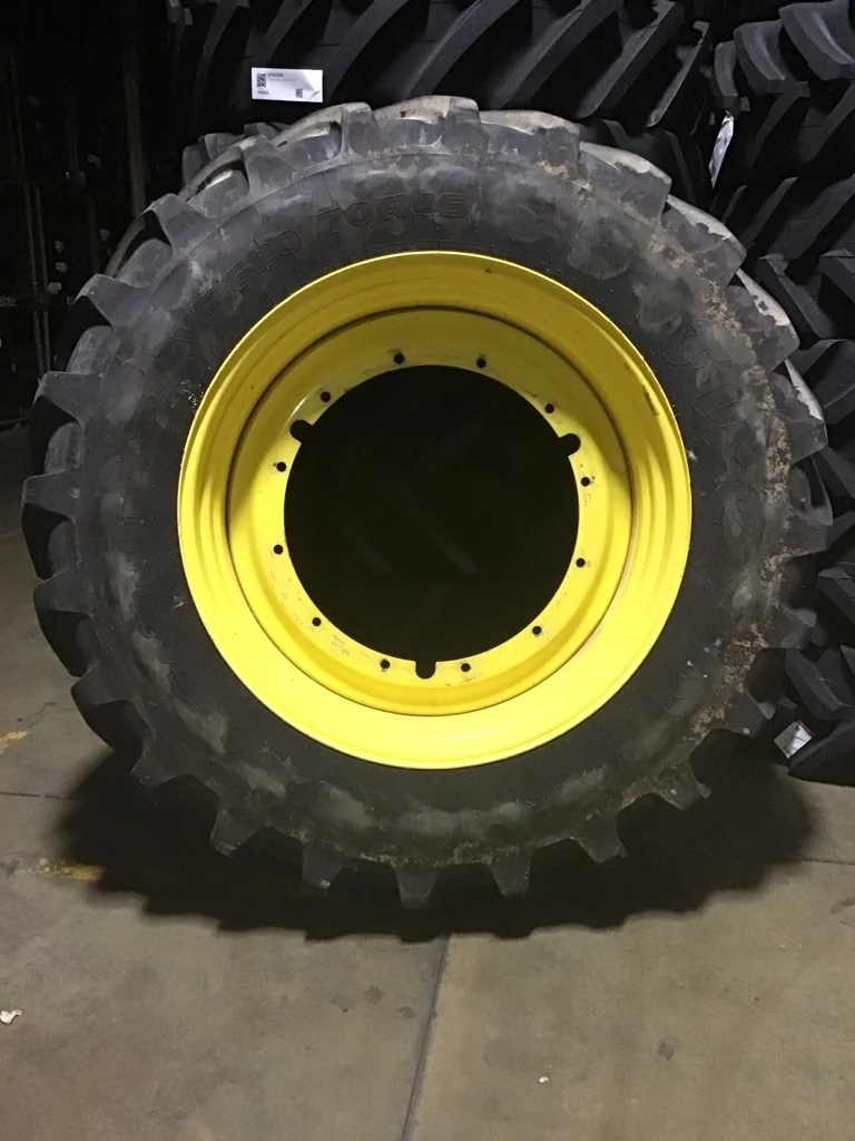 Used VF620/70R46 179D Firestone Maxi Traction TL R-1W 90-95% on 21 X 46 12-32.047-30.078 Yellow