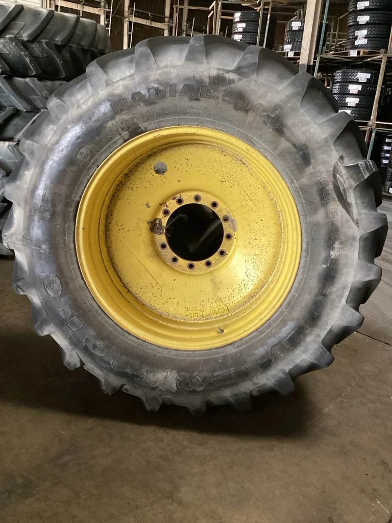 Used 600/65R38 165A8 Firestone R9000 TL R-1W 90-95% On 18 x 38 12-13.976-11.857-1 Titan Solid Wheel