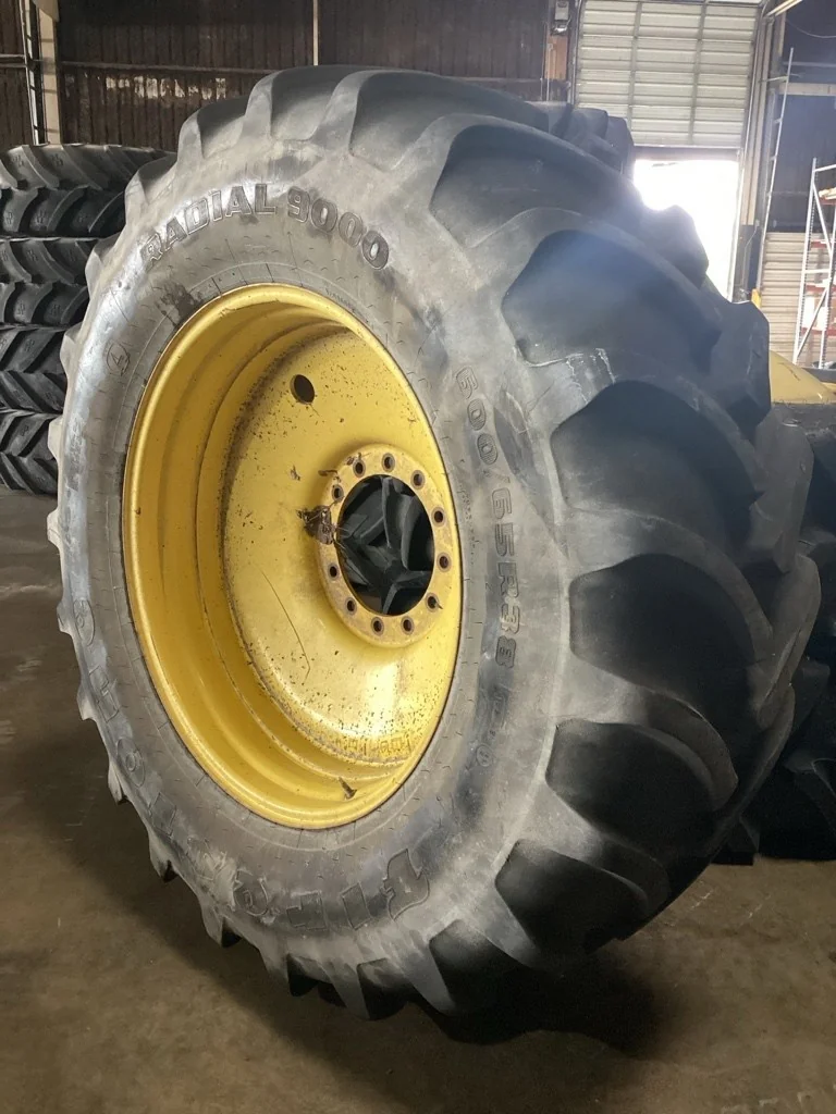 Used 600/65R38 165A8 Firestone R9000 TL R-1W 90-95% On 18 x 38 12-13.976-11.857-1 Titan Solid Wheel image 2