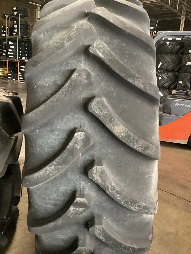 Used 600/65R38 165A8 Firestone R9000 TL R-1W 90-95% On 18 x 38 12-13.976-11.857-1 Titan Solid Wheel image 5