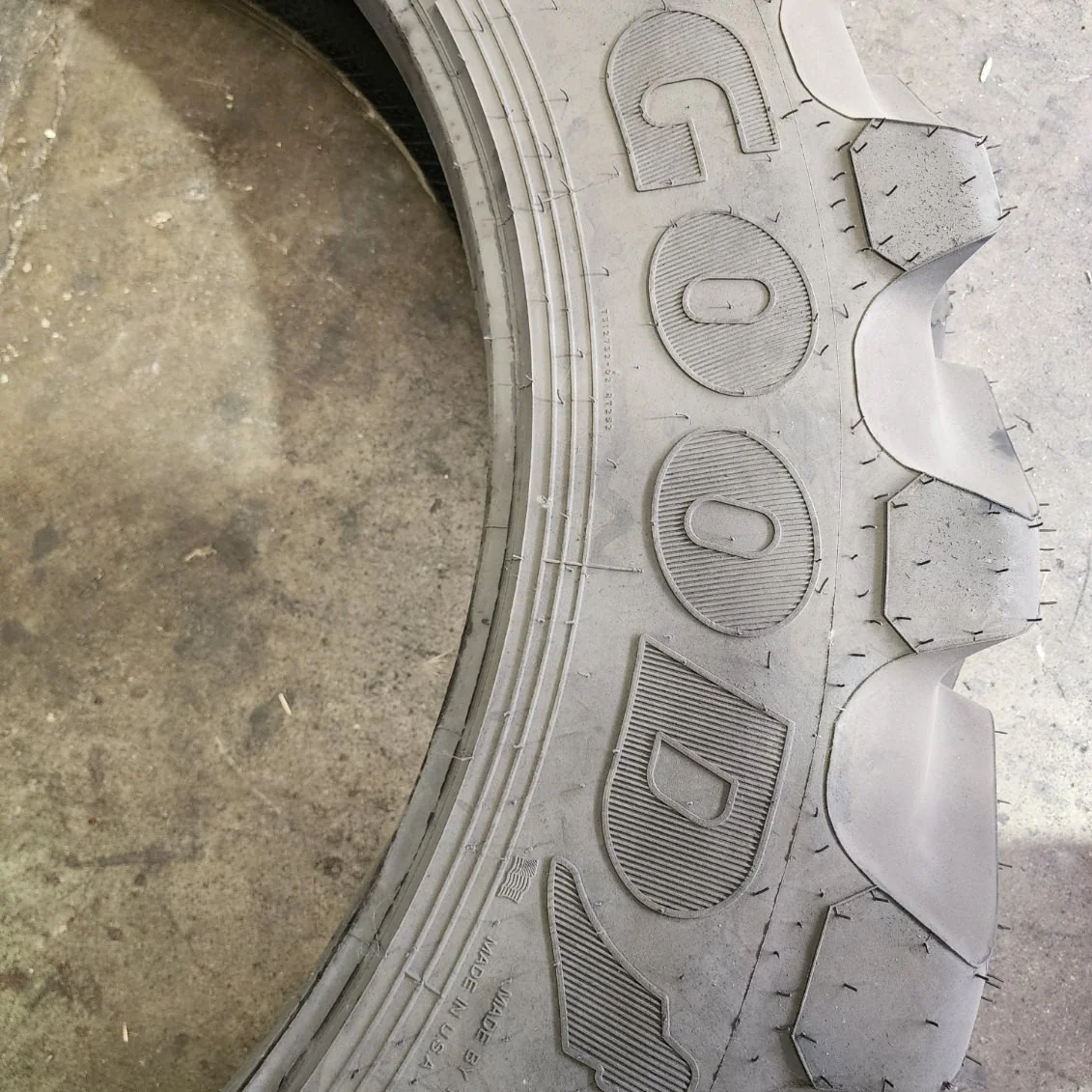 Used IF380/90R46 168D Goodyear Ultra Sprayer TL R-1 80-85% image 7