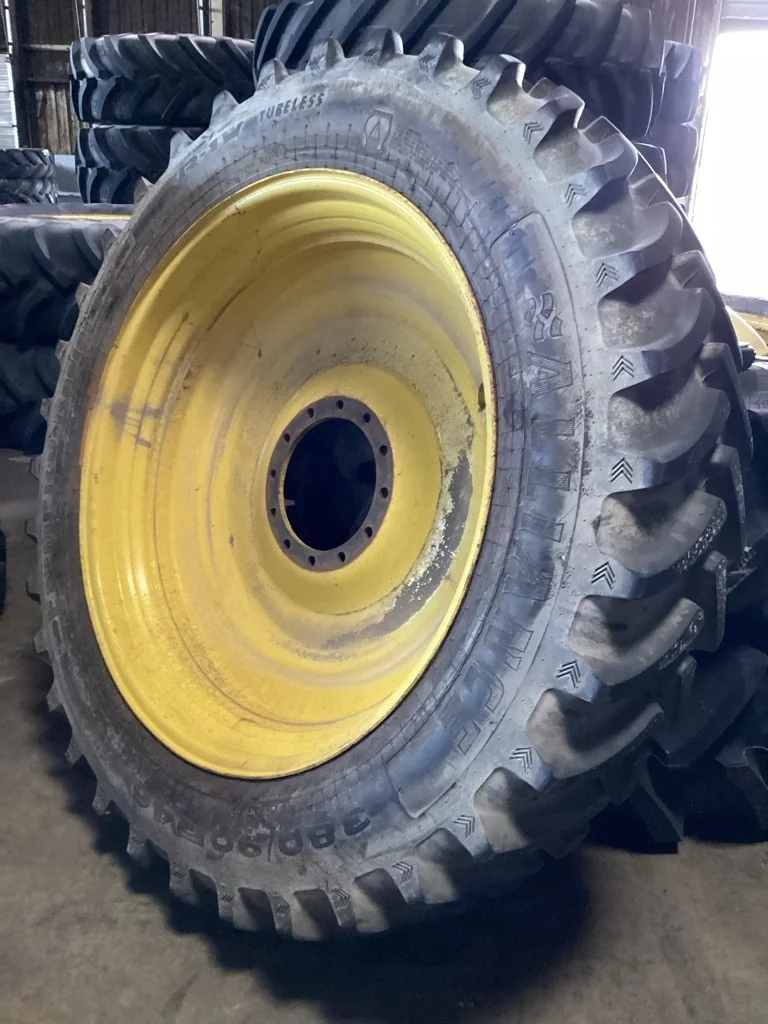 Used 380/90R46 165A8 Alliance FarmPro TL R-1W 85-90% On 13 x 46 12-13.976-11.857-1 Titan Bubble Disc image 2