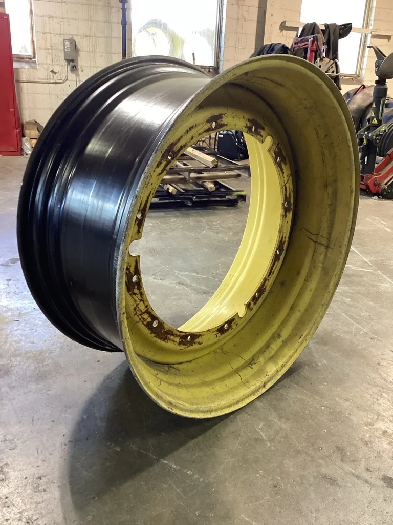 Used 21 x 46 12-32.047-30.078 Rim & Rail Yellow Wheel image 2