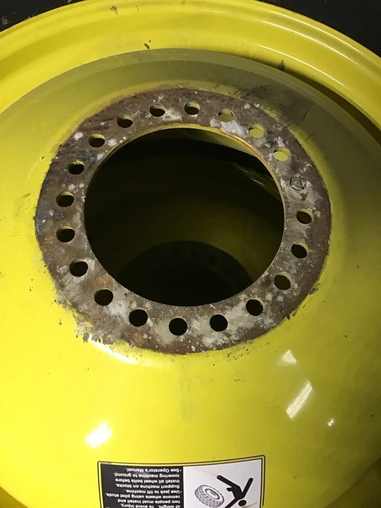 Take-Off 580/85R42 168D Goodyear Optitrac TL R-1W 95-100% on 18 x 42 20-13.189-11.07-15.56 Dolly image 2
