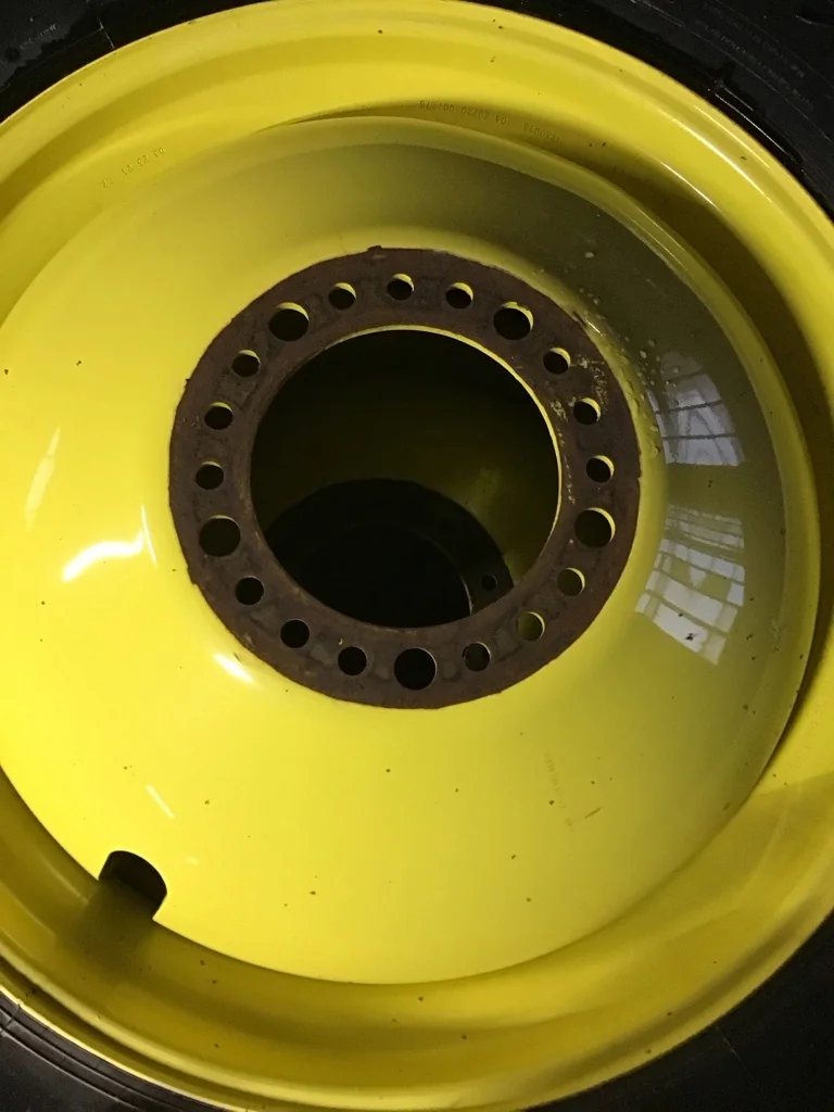 Take-Off 580/85R42 168D Goodyear Optitrac TL R-1W 95-100% on 18 x 42 20-13.189-10.50-16.18 Dolly image 2