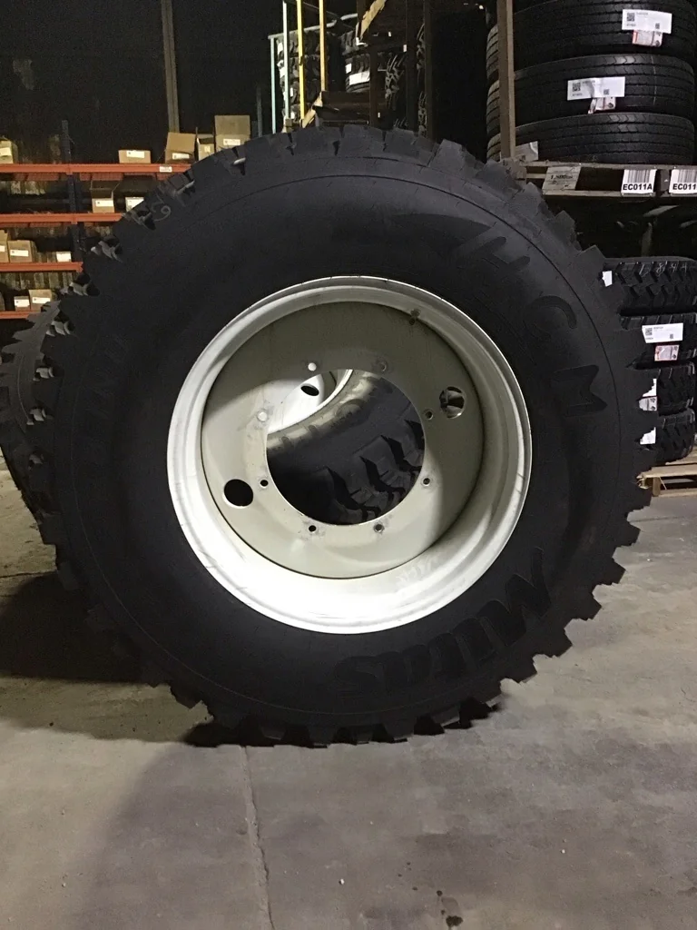 Take-Off 400/80R28 146D Mitas High CM TL Multi-Purpose 95-100% on 14 x 28 8-15.995-14.281 Solid